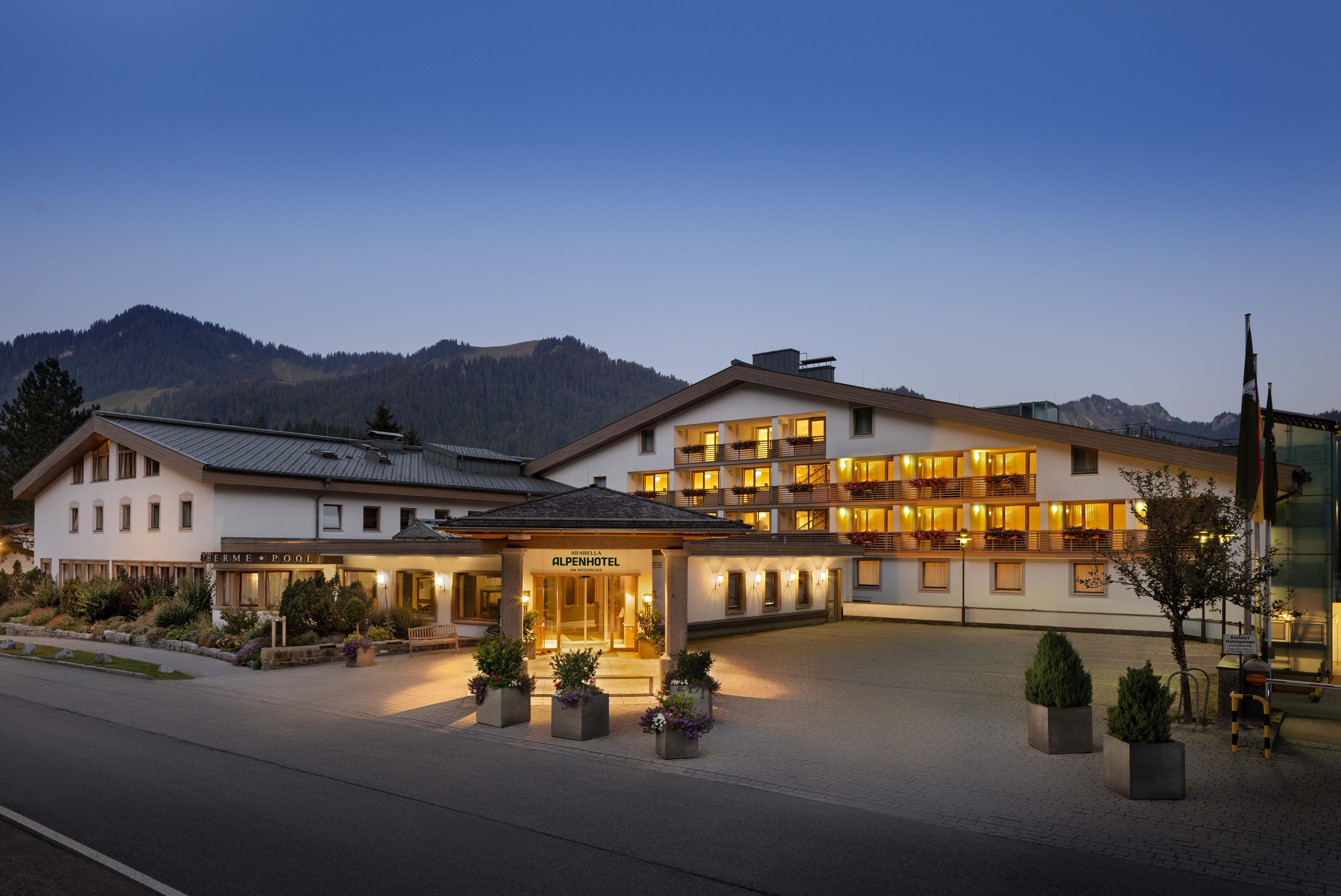 Arabella Alpenhotel Am Spitzingsee, A Tribute Portfolio Hotel Bagian luar foto